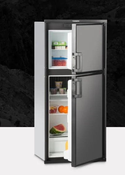 Dometic DM2672RB1 Refrigerator / Freezer